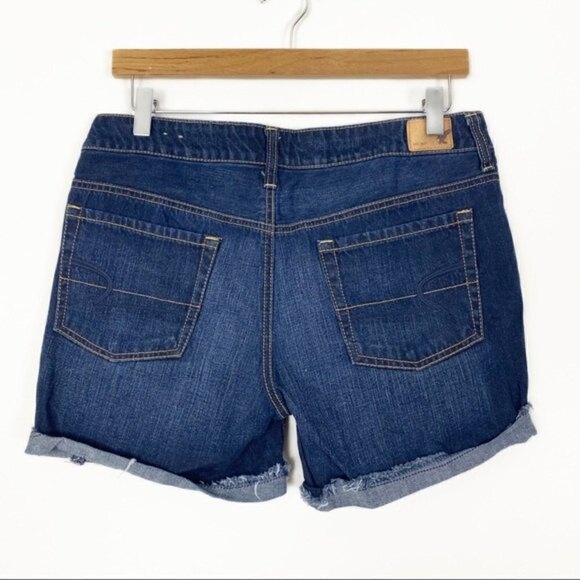 AEO AMERICAN EAGLE Dark Wash Frayed Hem Cuffed Jean Shorts Size 6 Spring Summer - Picture 4 of 7